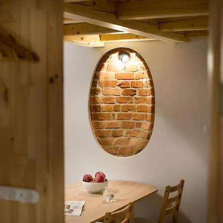 Love Nest * Cracovie